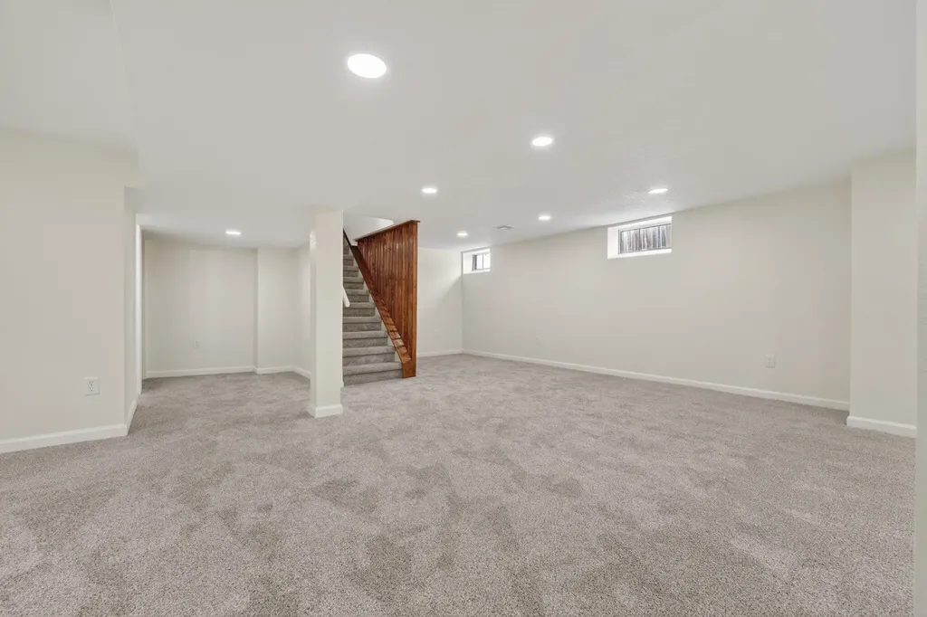 211 N Oliver Wichita KS 67208
