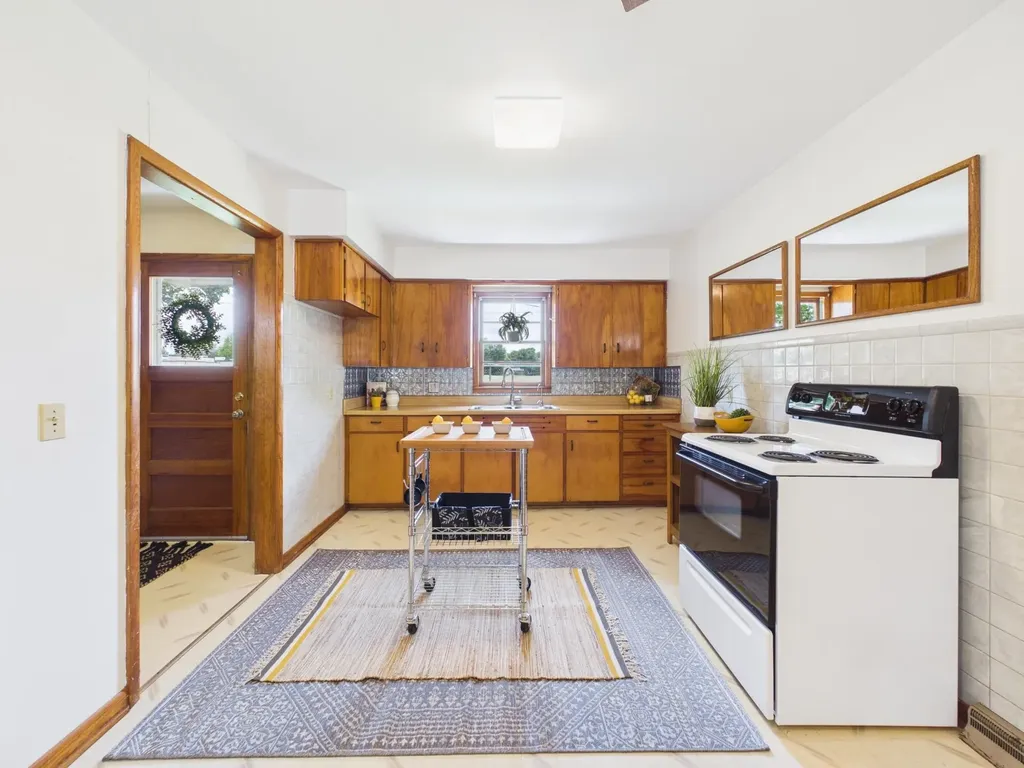 555 N Colby Street Valley Center KS 67147