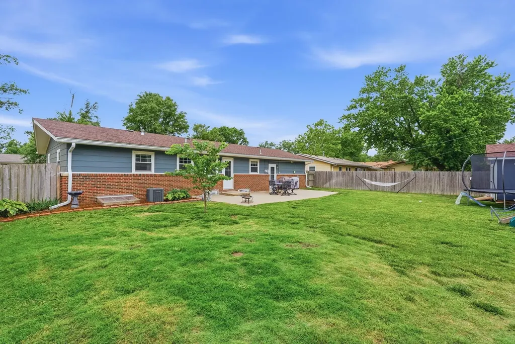 9200 W Bekemeyer Lane Wichita KS 67212