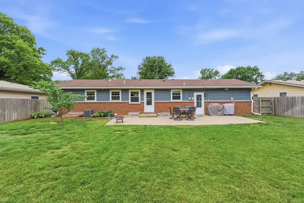 9200 W Bekemeyer Lane Wichita KS 67212