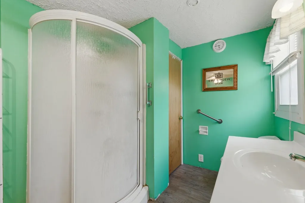 1015 S Glenn Street Wichita KS 67213