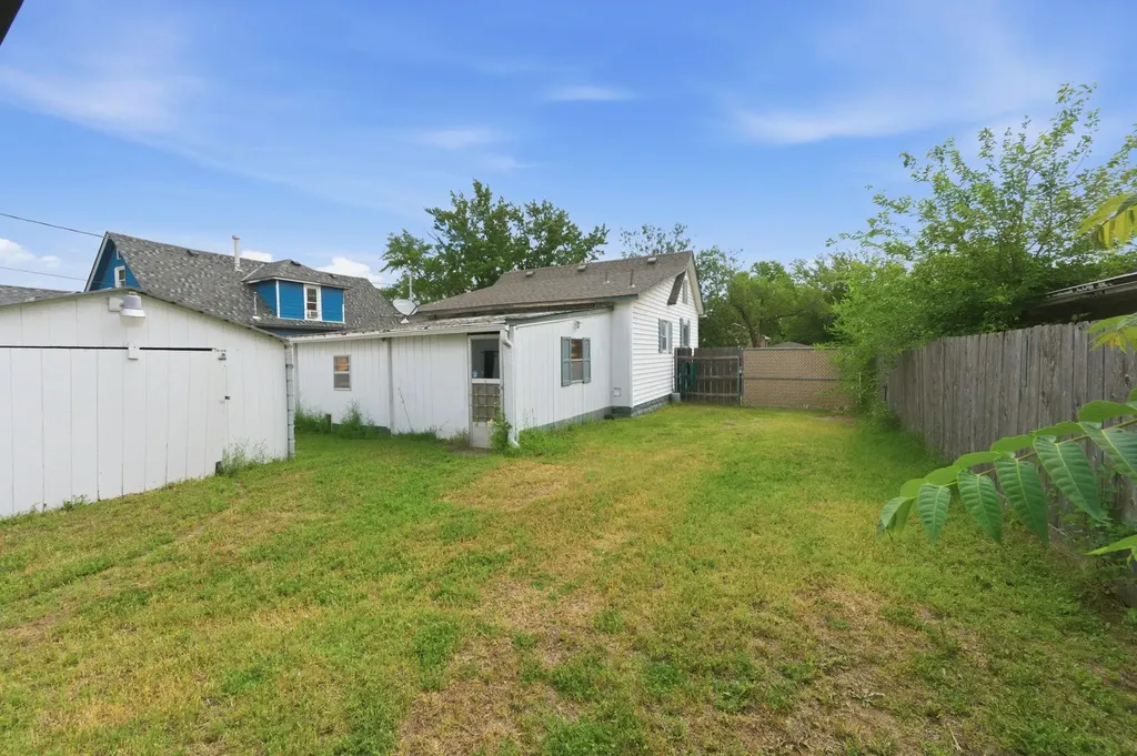 1015 S Glenn Street Wichita KS 67213