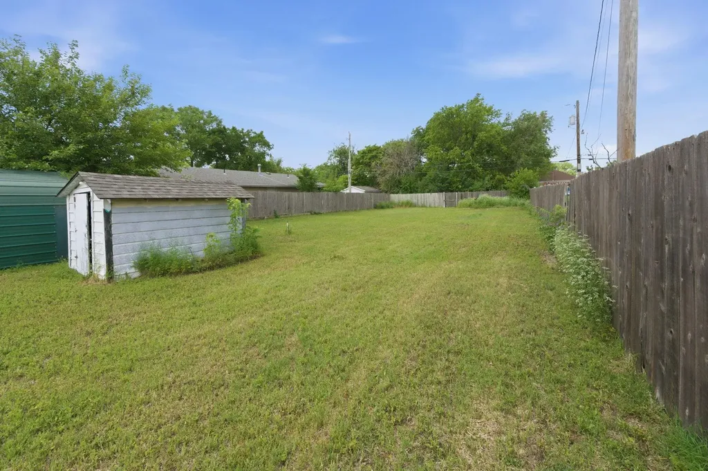 1015 S Glenn Street Wichita KS 67213