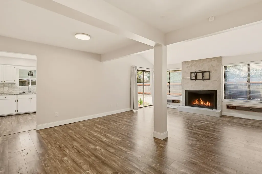 8201 E Harry Street Wichita KS 67207