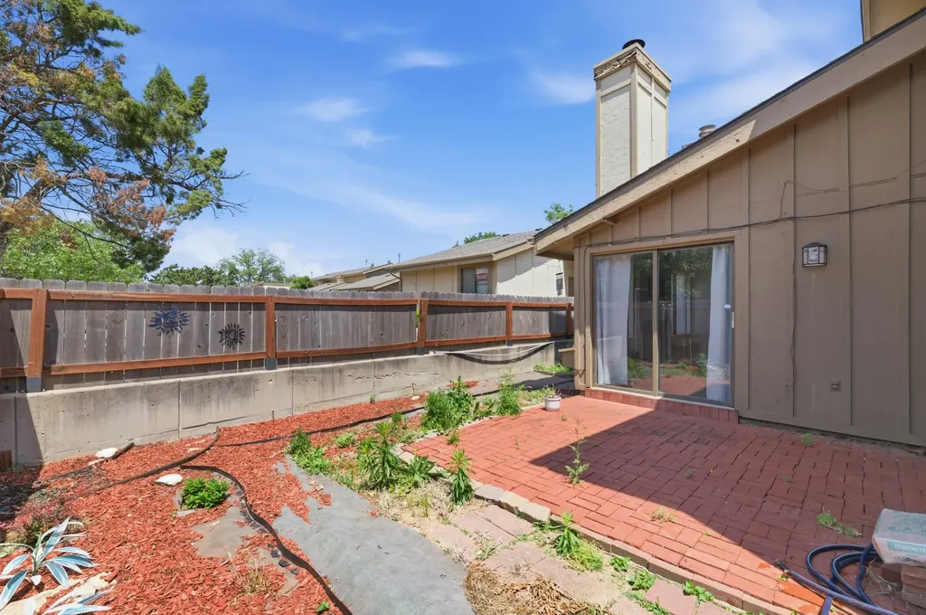 8201 E Harry Street Wichita KS 67207