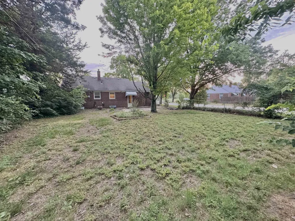 1158 N Crestway Wichita KS 67208