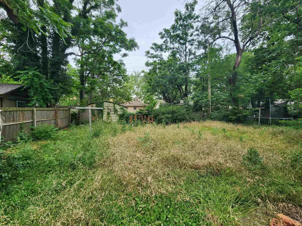 1537 N Burns Wichita KS 67203