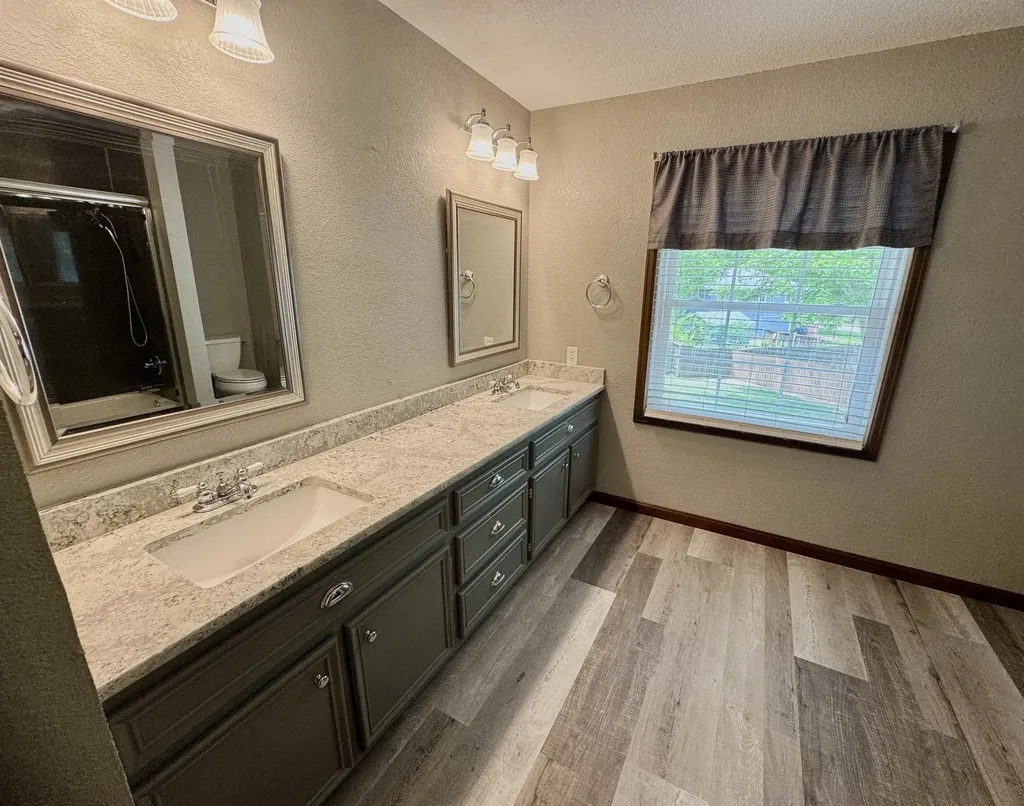 1861 N Chelsea Drive El Dorado KS 67042