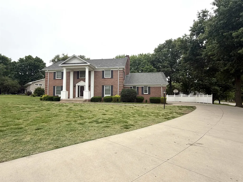 1861 N Chelsea Drive El Dorado KS 67042