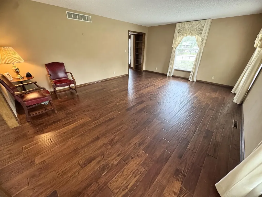 1861 N Chelsea Drive El Dorado KS 67042