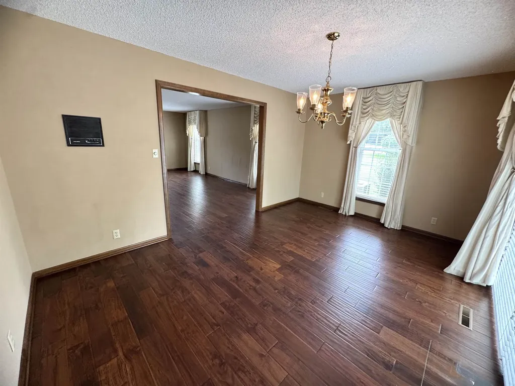 1861 N Chelsea Drive El Dorado KS 67042