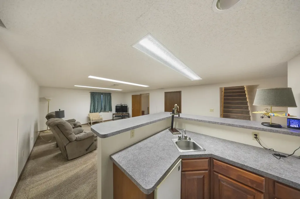 931 Trinity Drive Newton KS 67114
