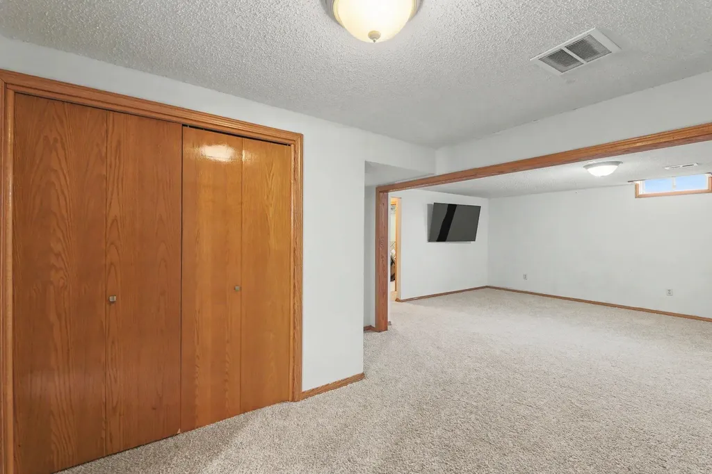 3631 S Brummett Wichita KS 67215