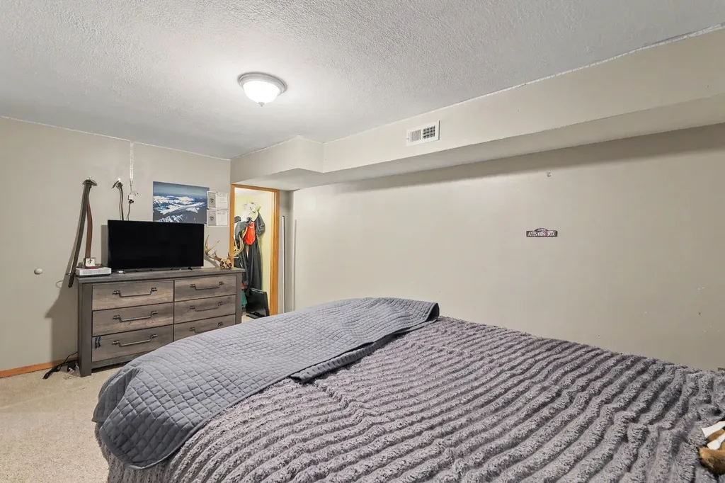 3631 S Brummett Wichita KS 67215
