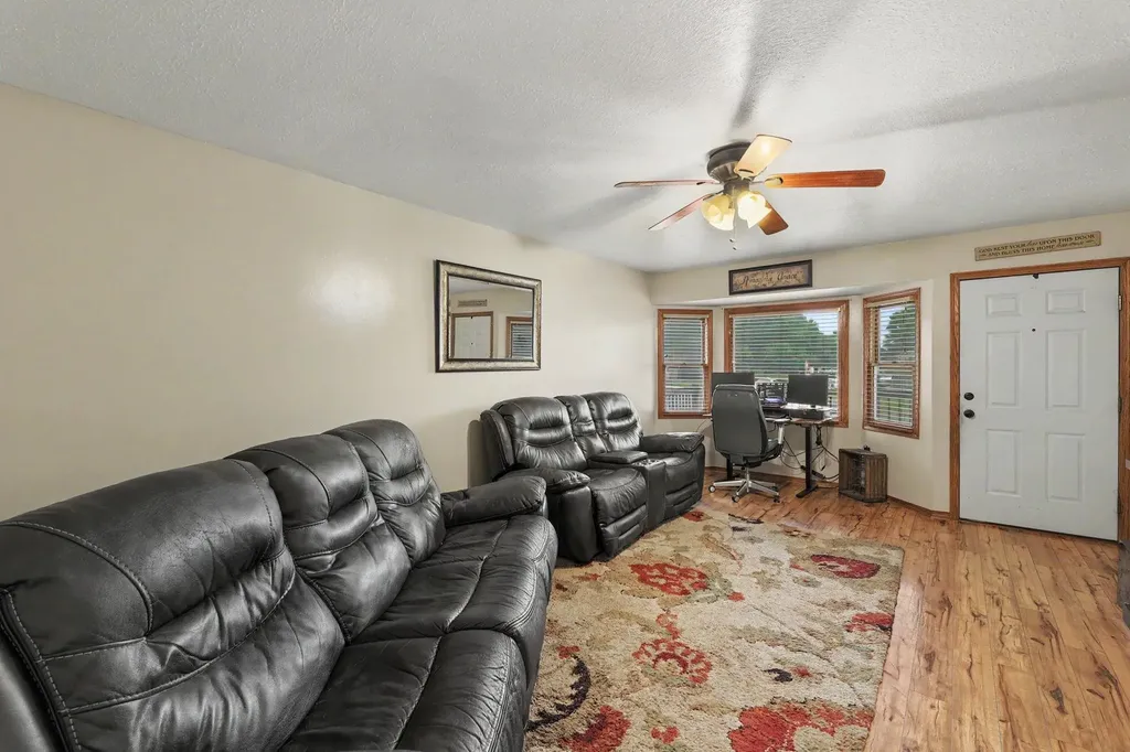 3631 S Brummett Wichita KS 67215