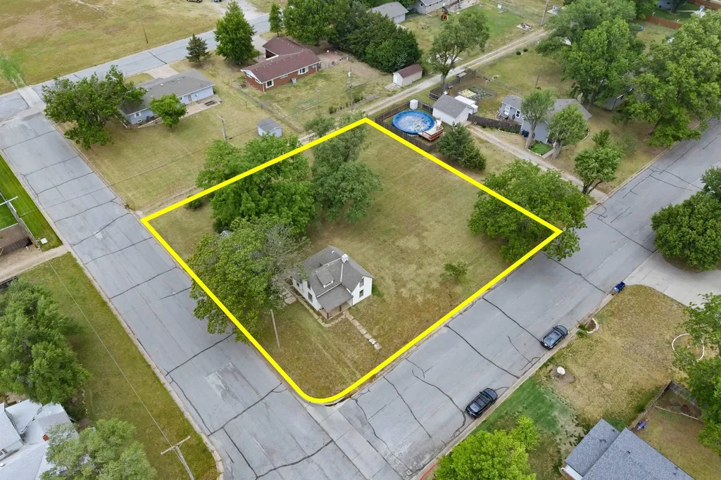 605 Doyle Street Garden Plain KS 67050