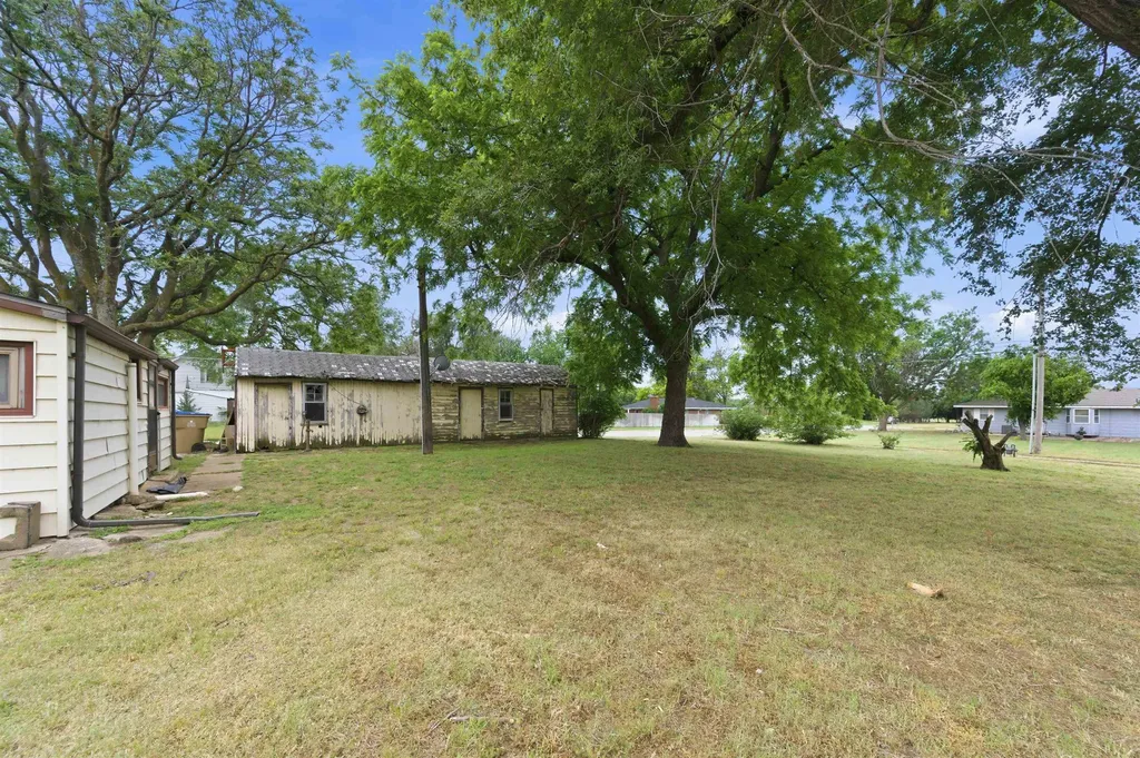 605 Doyle Street Garden Plain KS 67050