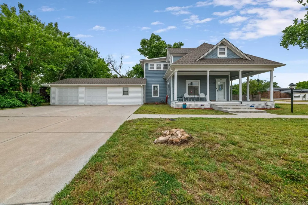 423 N Main Street Belle Plaine KS 67013