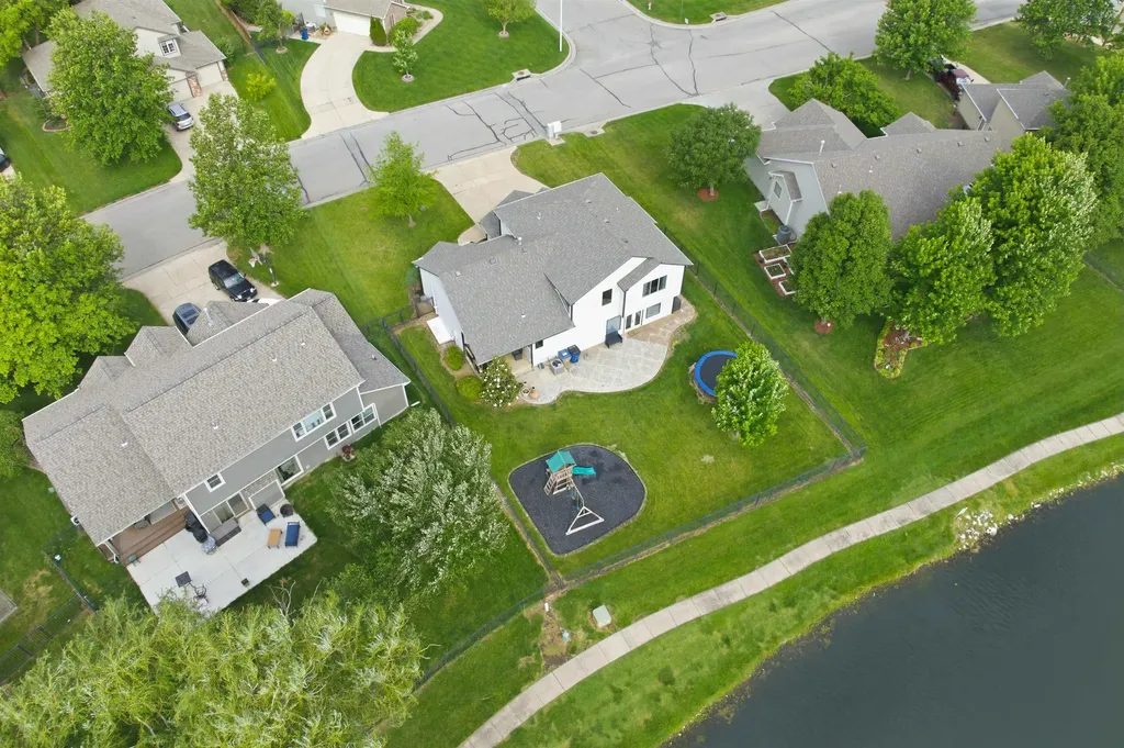 626 N Bay Country Wichita KS 67235