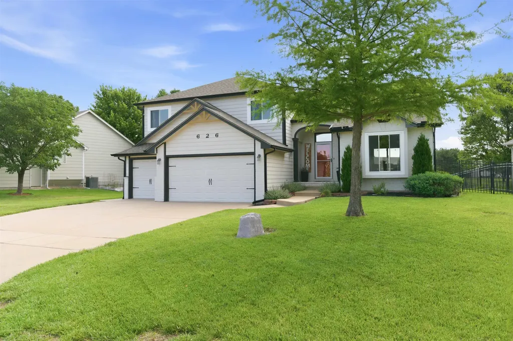 626 N Bay Country Wichita KS 67235