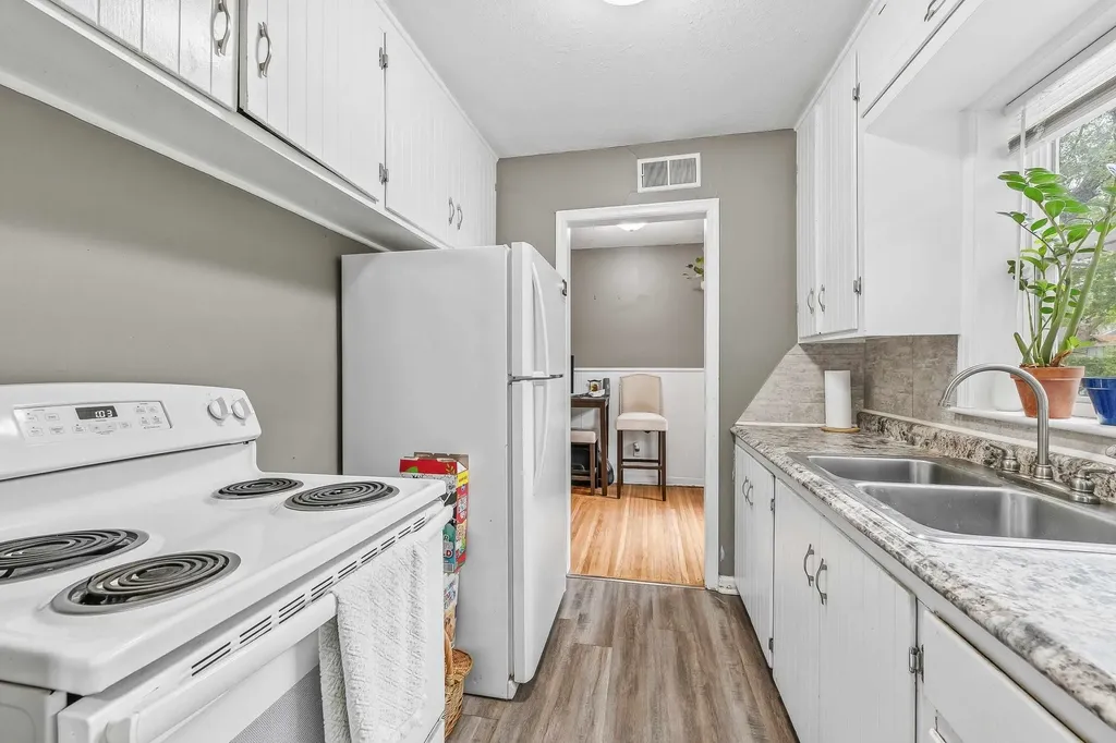 641 S Apache Drive Wichita KS 67207