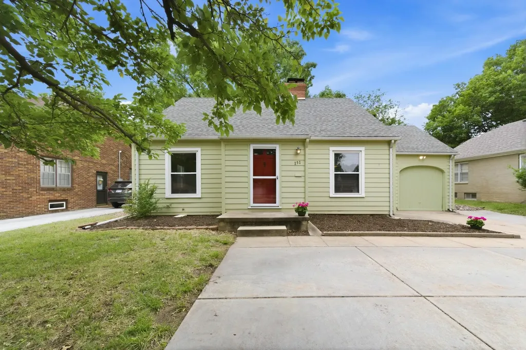 151 N Edgemoor Wichita KS 67208