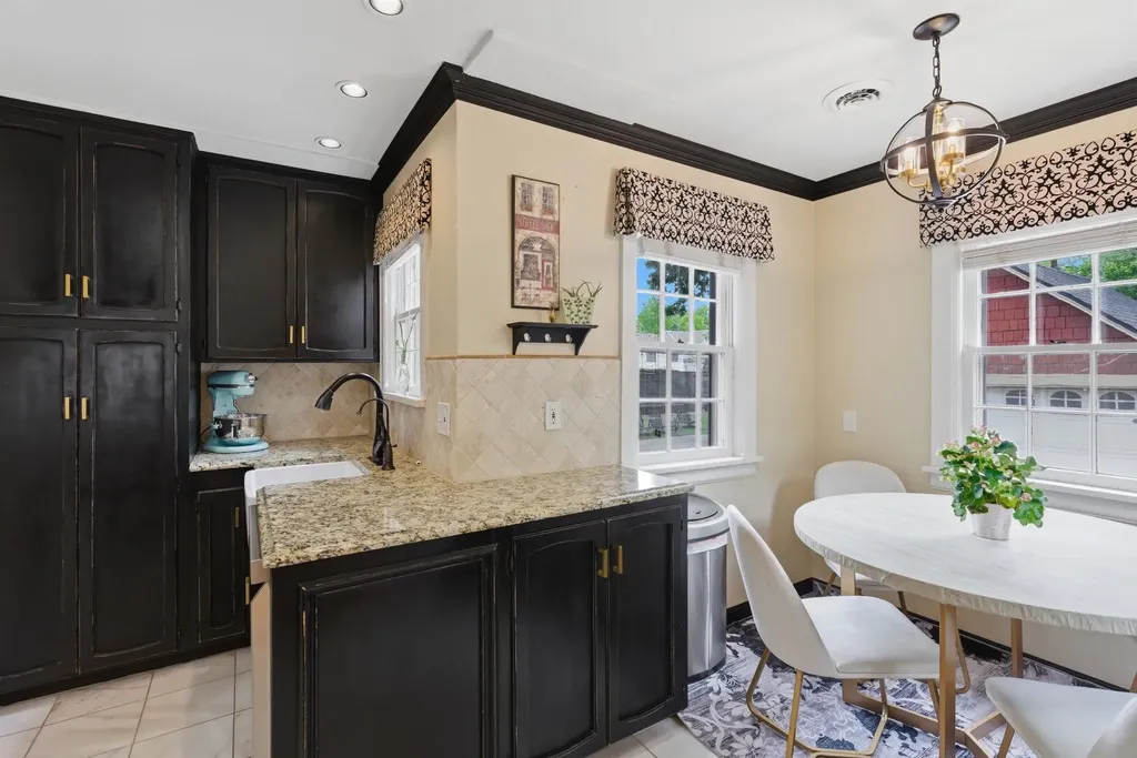 426 S Belmont Street Wichita KS 67218