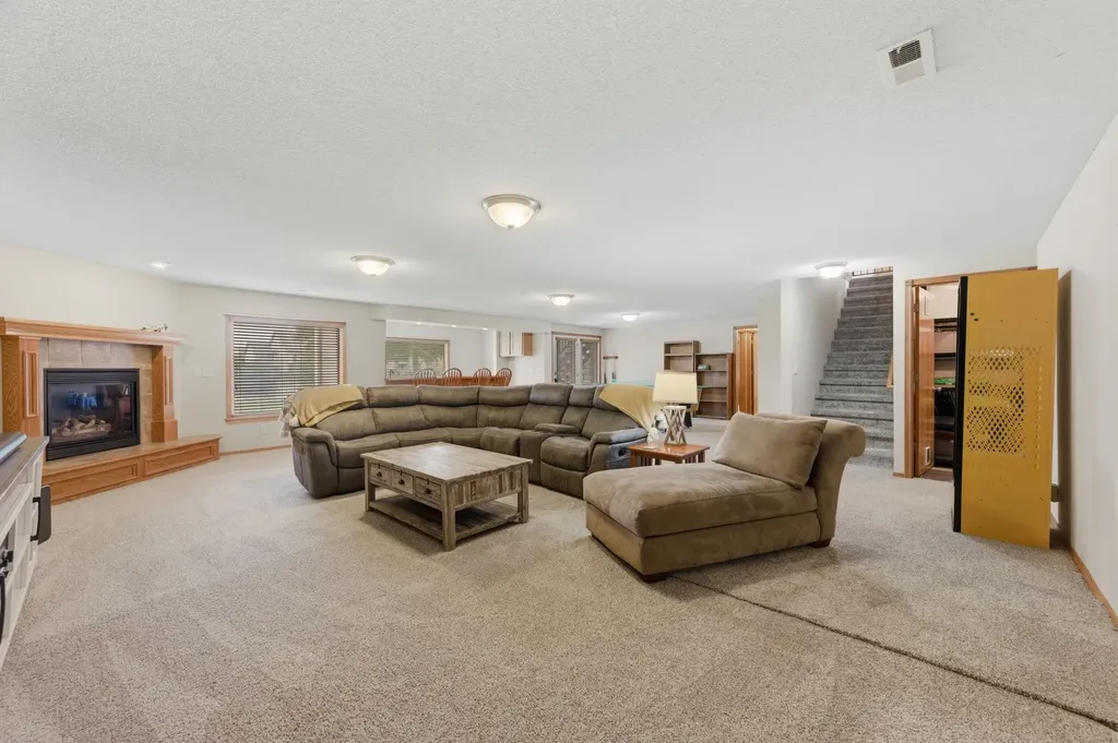 4009 N Lake Ridge Court Wichita KS 67205