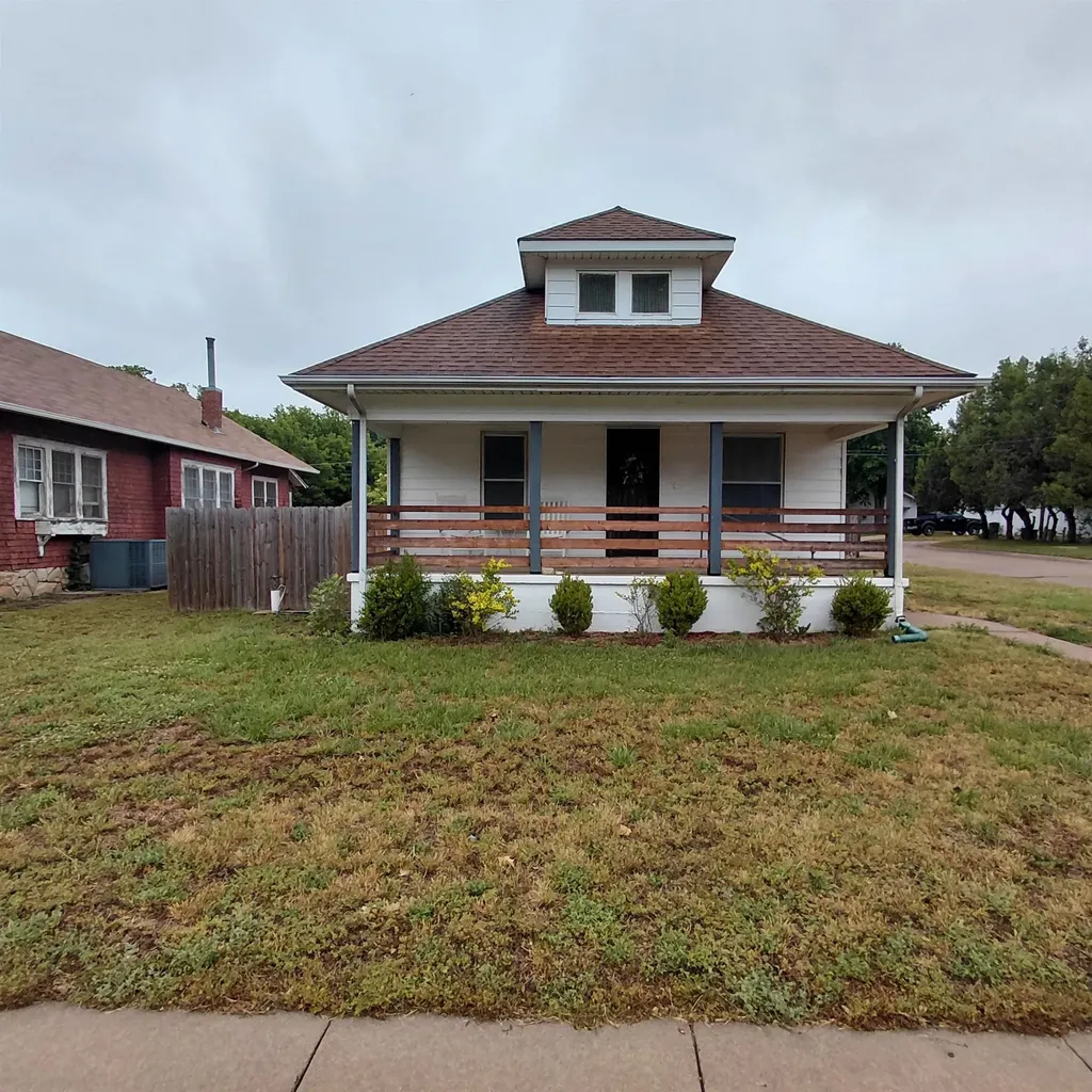 903 N Washington Wellington KS 67152