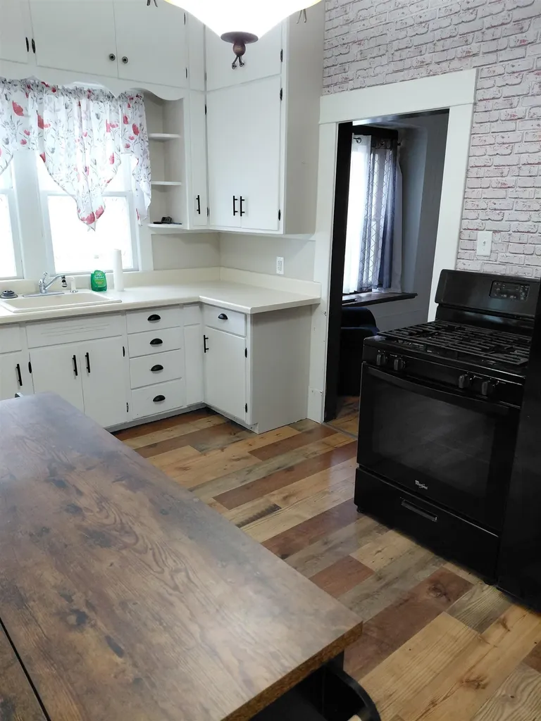 903 N Washington Wellington KS 67152