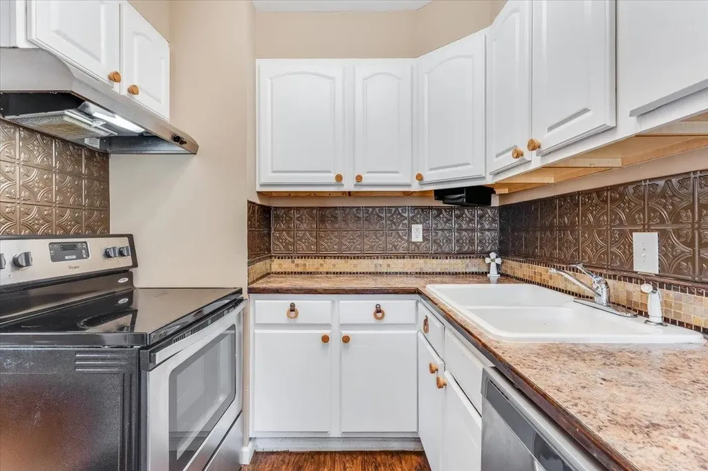 158 N Mccomas Street Wichita KS 67203
