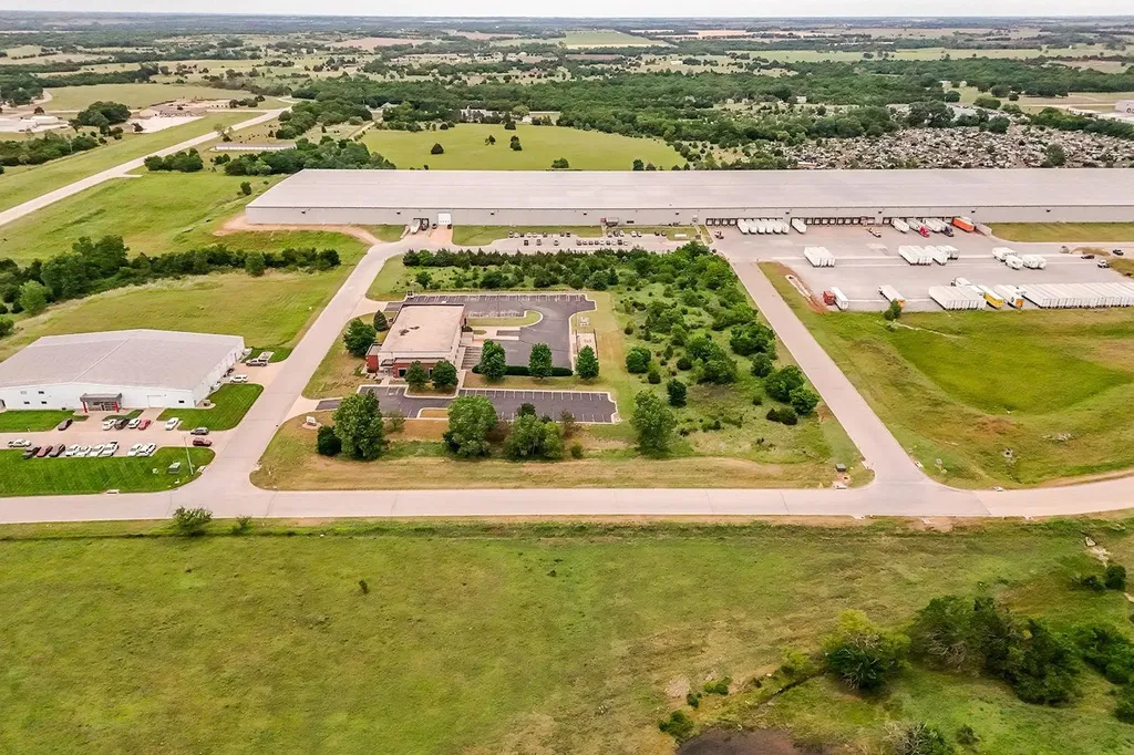 3900 E 12th Avenue Winfield KS 67156