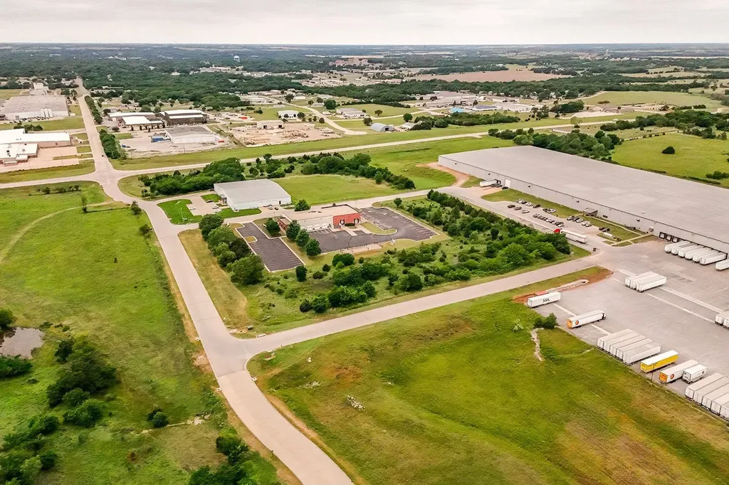 3900 E 12th Avenue Winfield KS 67156