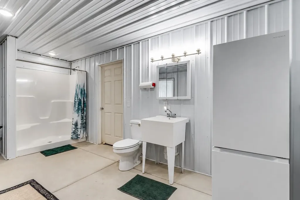 26775 W 103rd Street S Viola KS 67149-9652