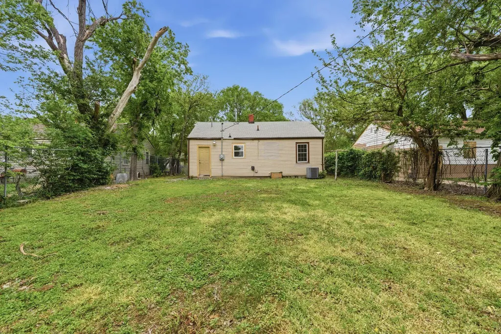 1833 N Green Street Wichita KS 67214