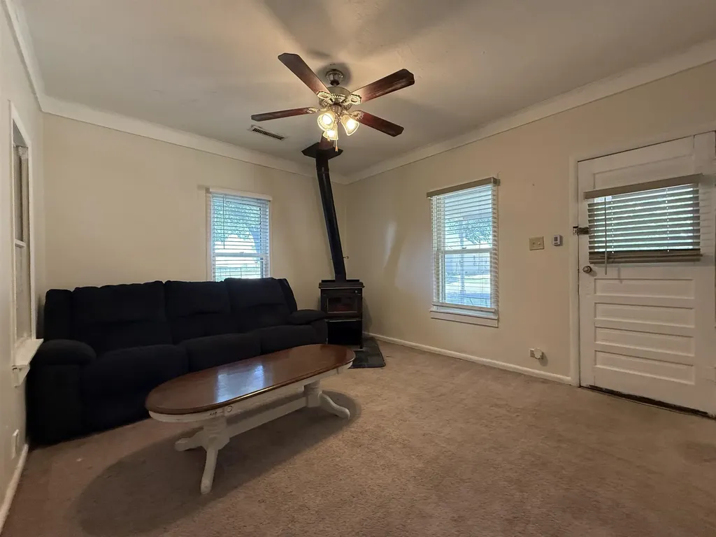 321 W Violet Avenue Potwin KS 67123