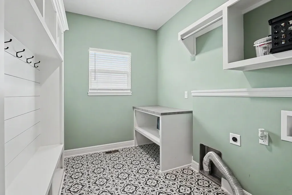 3817 N Estancia Wichita KS 67205