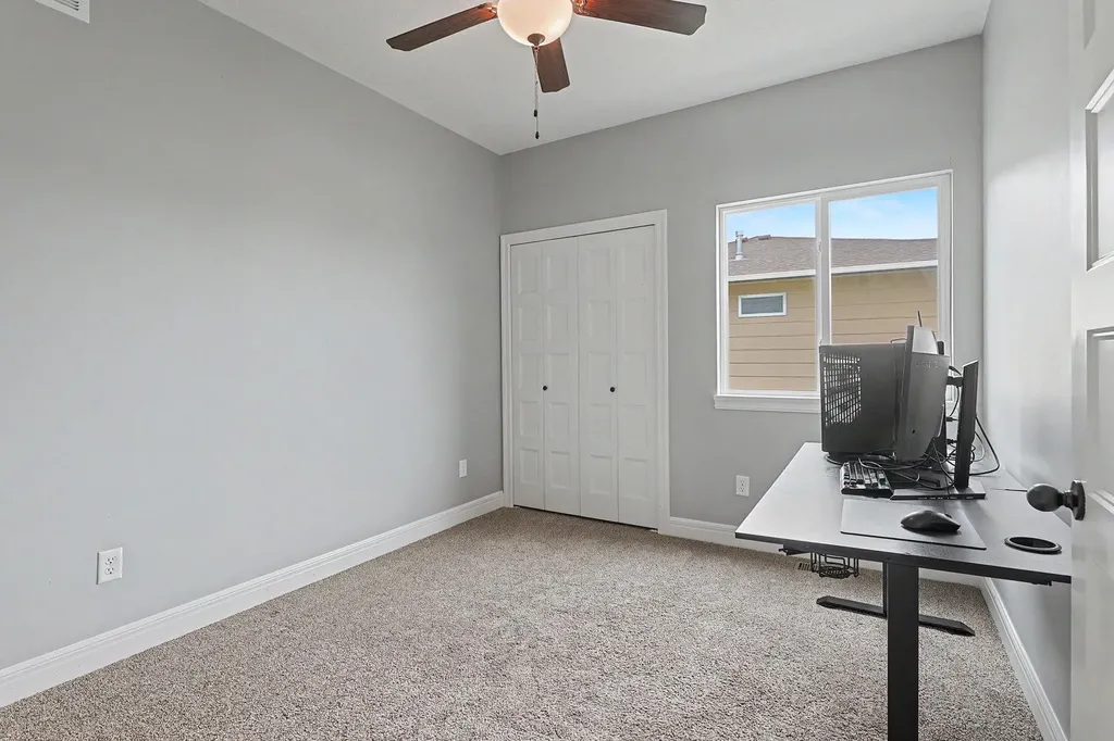 3817 N Estancia Wichita KS 67205