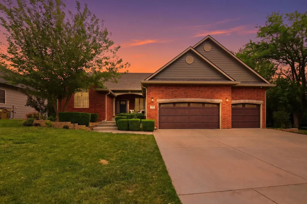 1748 S Cascade Andover KS 67002