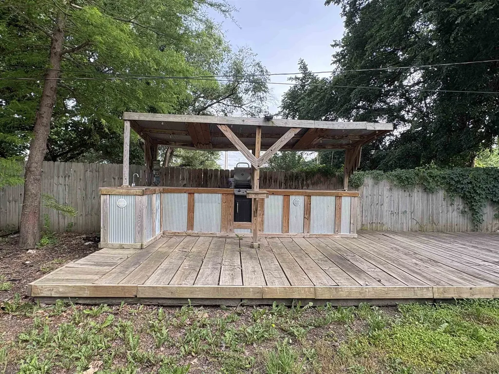 1009 Helen Augusta KS 67010