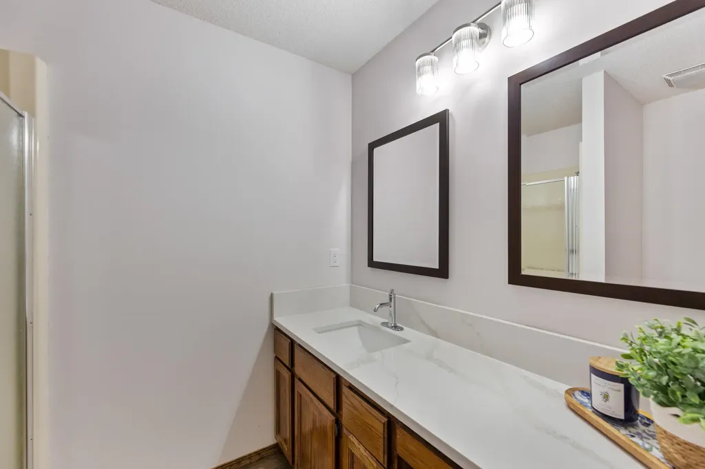7406 W Westlawn Wichita KS 67205
