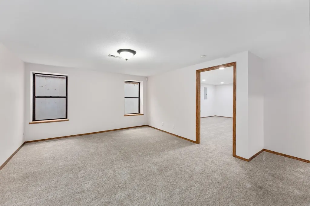 7406 W Westlawn Wichita KS 67205