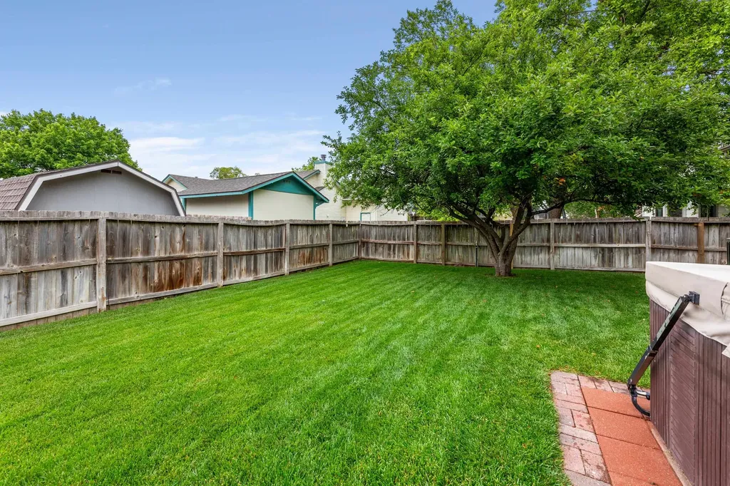 7406 W Westlawn Wichita KS 67205