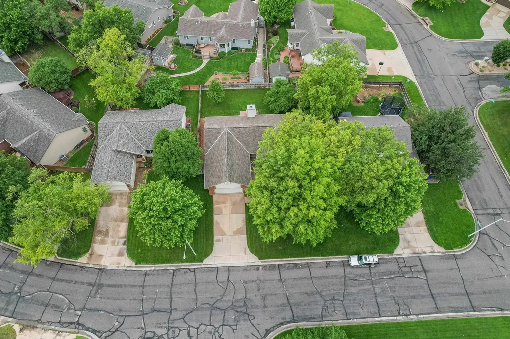7406 W Westlawn Wichita KS 67205