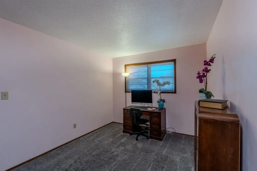 924 E Kay Derby KS 67037
