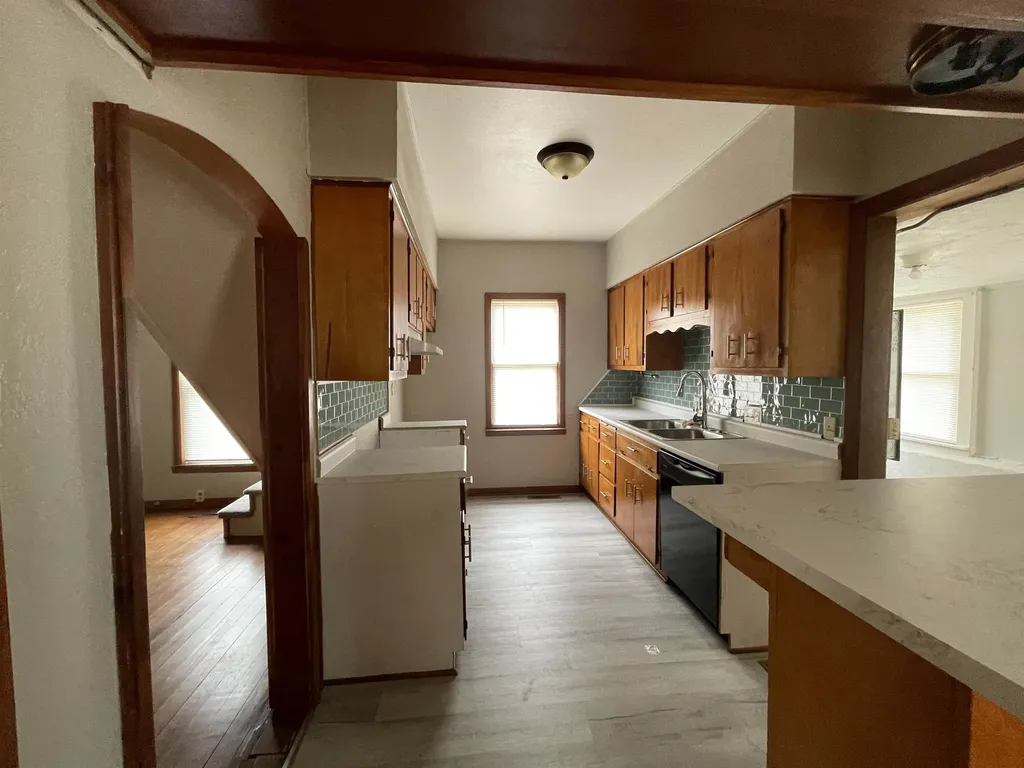 1031 N Jefferson Wellington KS 67152