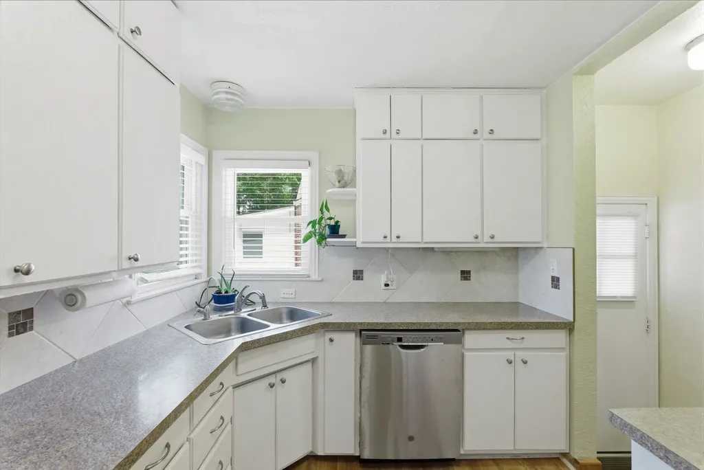127 N Pinecrest Wichita KS 67208