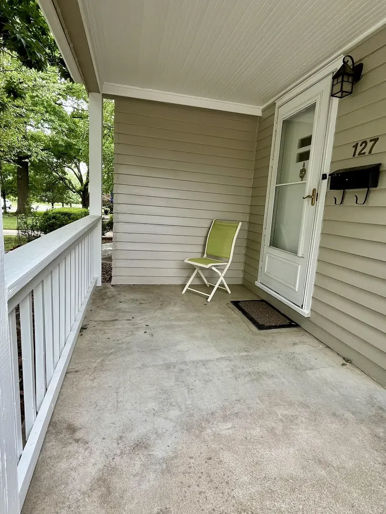 127 N Pinecrest Wichita KS 67208