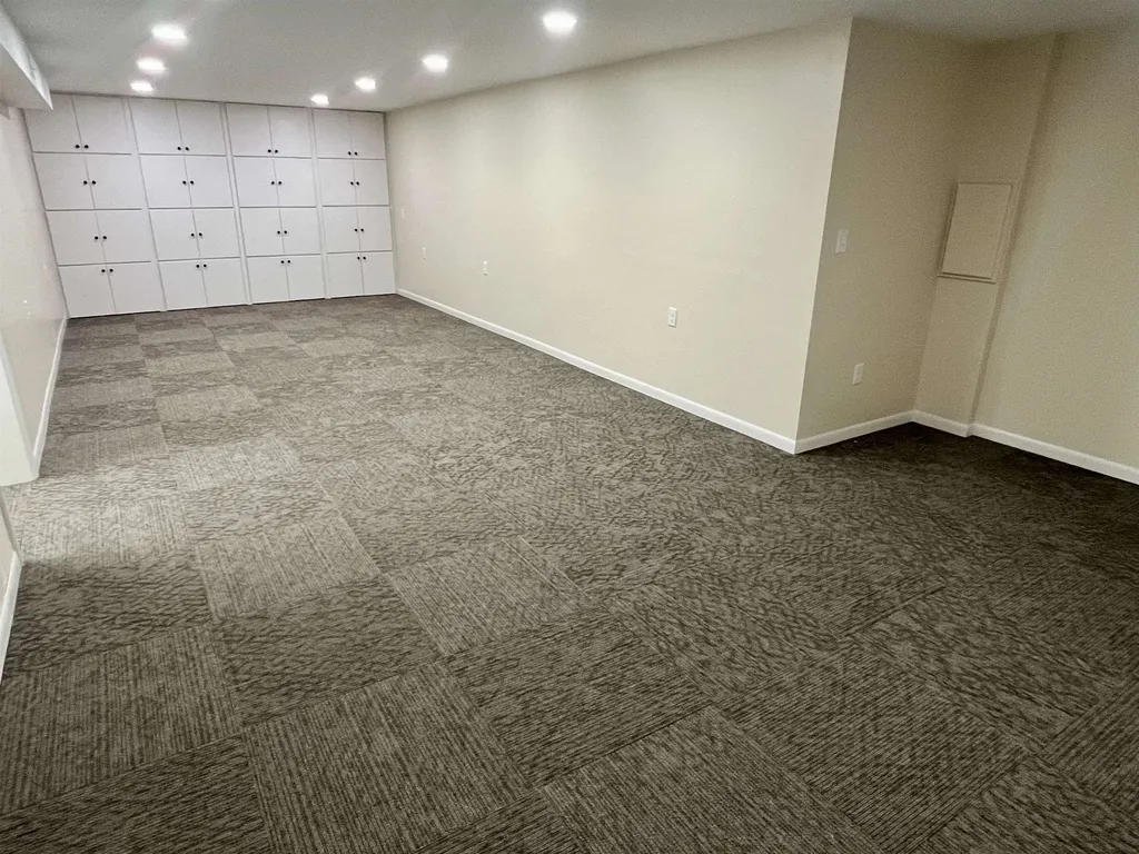 1417 W 6th Street Newton KS 67114