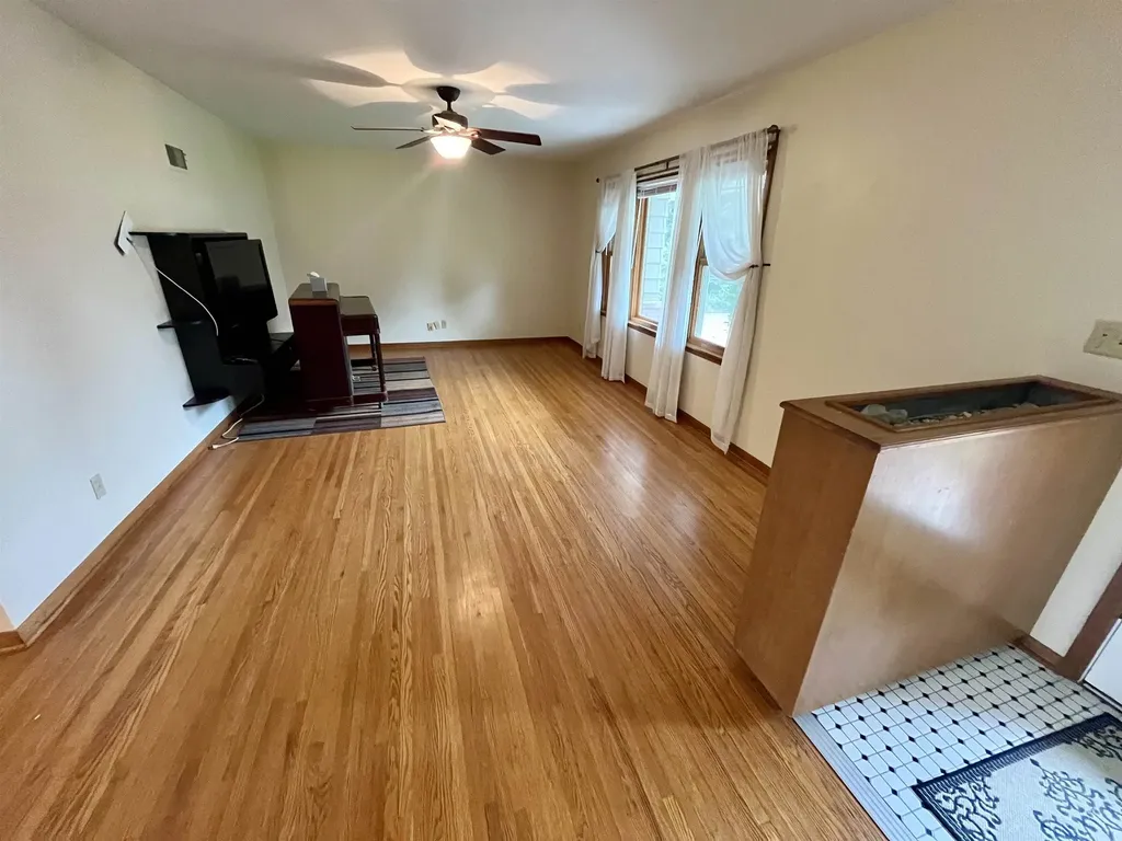 1417 W 6th Street Newton KS 67114